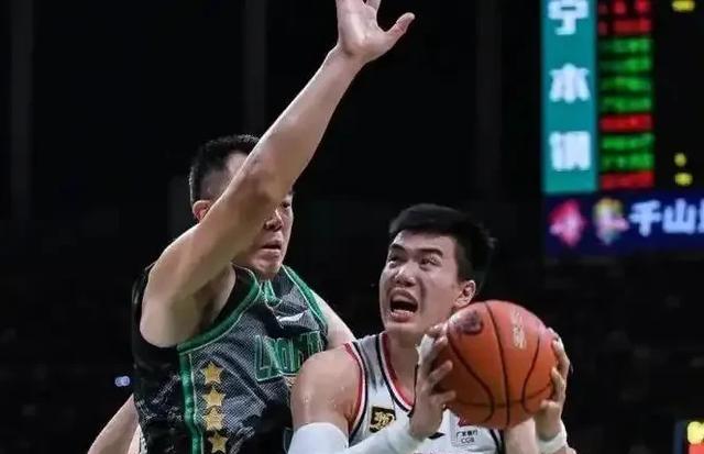 纪小, 地位不保