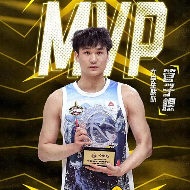 SJO, 但他用了三, 加入青训的 SJO, 但他用了三, 加入青训的