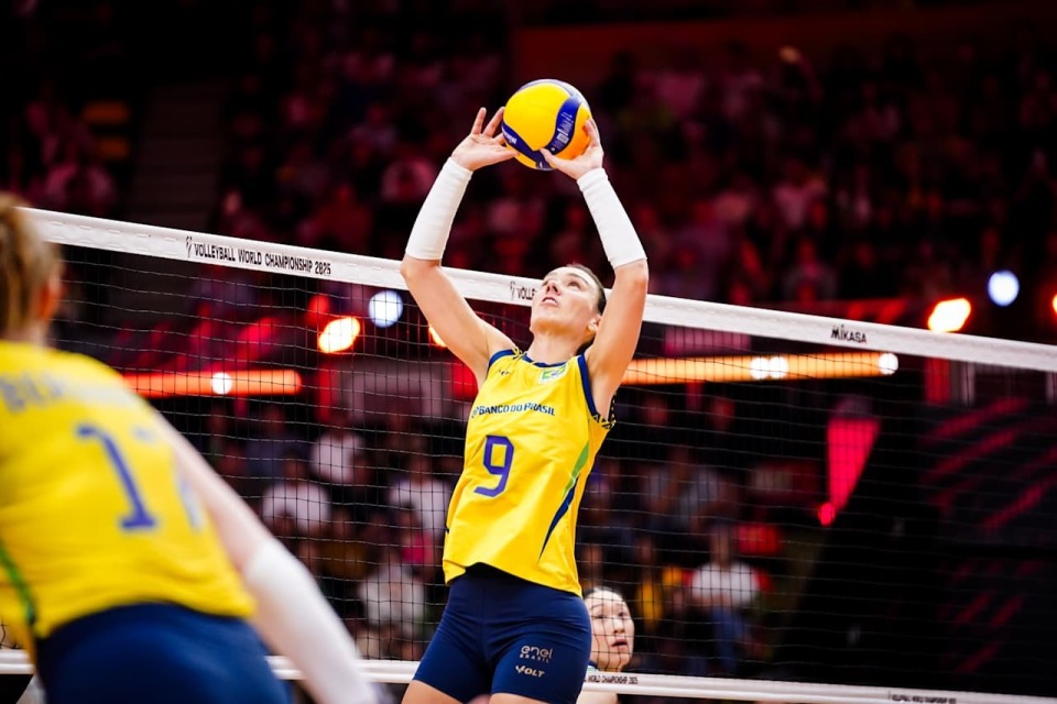 src, news, 佐藤淑乃在 src, news, 佐藤淑乃在