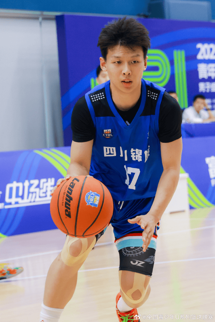 战胜广东U 战胜广东U